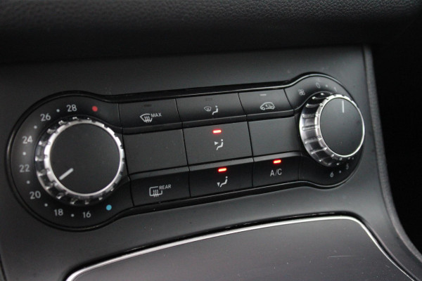 Mercedes-Benz B-Klasse 180 Ambition | Trekhaak | Goed Onderhouden! | Lichtmetalen Velgen | Airco | Cruise Control | Navigatie | Mercedes-Benz B-Klasse 180 Ambition | Trekhaak | Goed Onderhouden! | Lichtmetalen Velgen | Airco | Cruise Control | Navigatie |