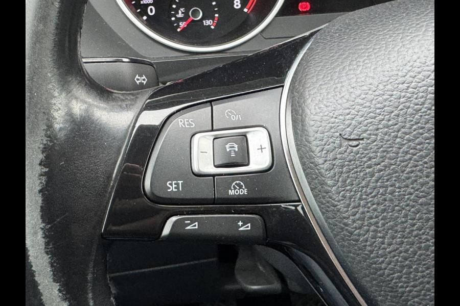 Volkswagen Tiguan 1.4 TSI ACT R-line Led Adaptieve cruise Navigatie Pdc voor+achter Lane assist