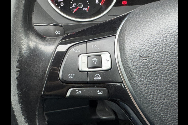 Volkswagen Tiguan 1.4 TSI ACT R-line Led Adaptieve cruise Navigatie Pdc voor+achter Lane assist