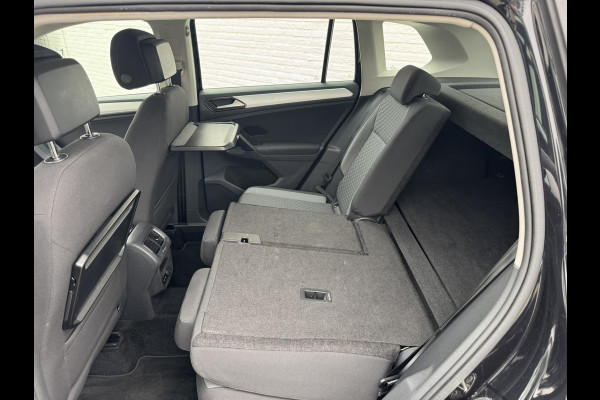 Volkswagen Tiguan 1.4 TSI ACT R-line Led Adaptieve cruise Navigatie Pdc voor+achter Lane assist