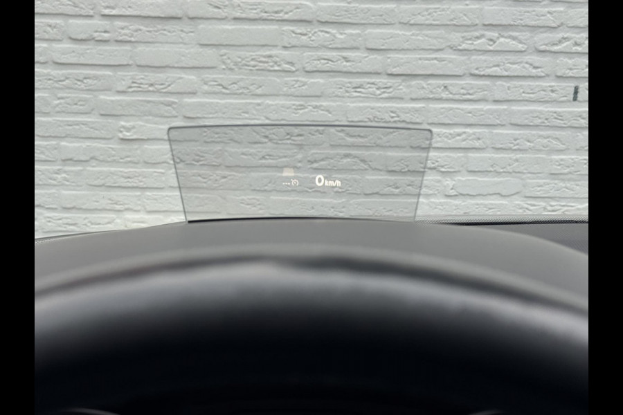 Volkswagen Tiguan 1.4 TSI ACT R-line Led Adaptieve cruise Navigatie Pdc voor+achter Lane assist