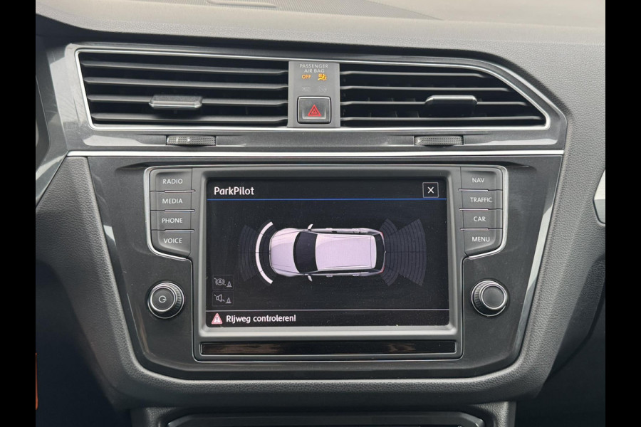 Volkswagen Tiguan 1.4 TSI ACT R-line Led Adaptieve cruise Navigatie Pdc voor+achter Lane assist