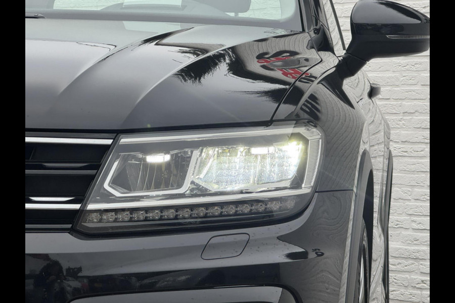 Volkswagen Tiguan 1.4 TSI ACT R-line Led Adaptieve cruise Navigatie Pdc voor+achter Lane assist