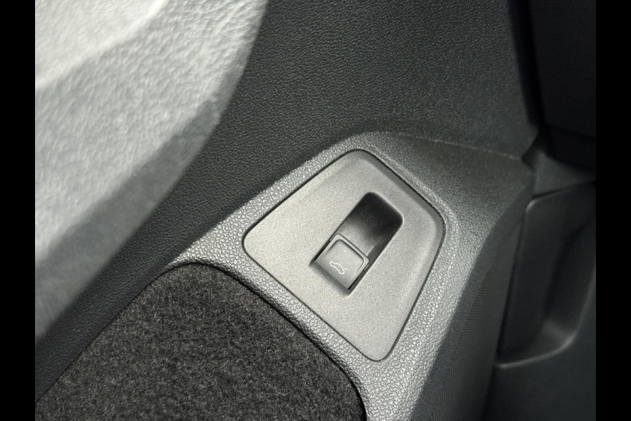 Volkswagen Tiguan 1.4 TSI ACT R-line Led Adaptieve cruise Navigatie Pdc voor+achter Lane assist