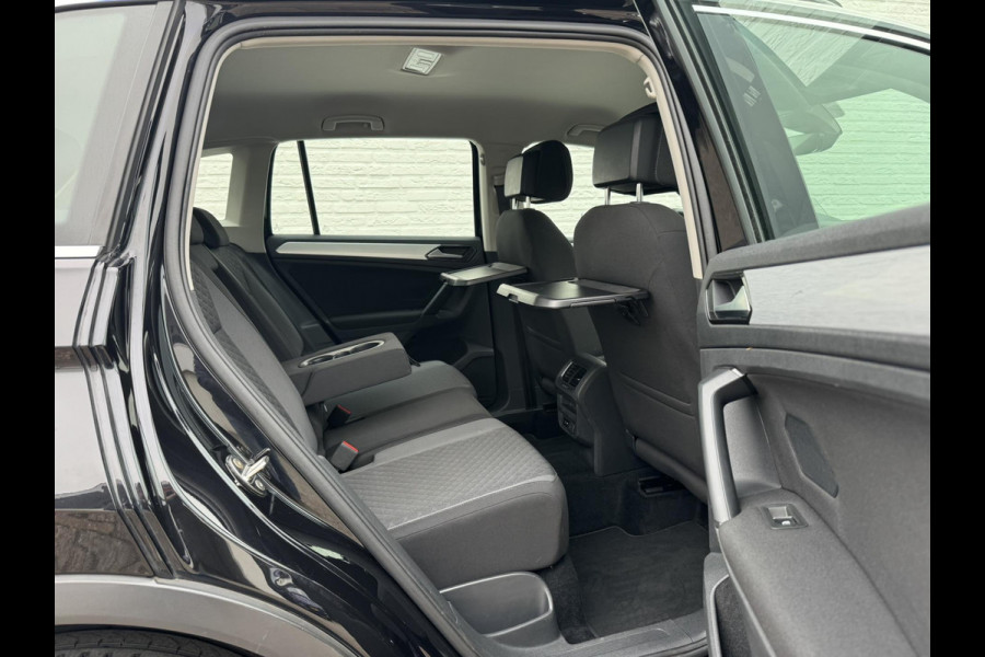 Volkswagen Tiguan 1.4 TSI ACT R-line Led Adaptieve cruise Navigatie Pdc voor+achter Lane assist