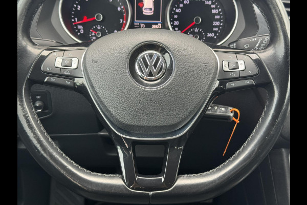 Volkswagen Tiguan 1.4 TSI ACT R-line Led Adaptieve cruise Navigatie Pdc voor+achter Lane assist