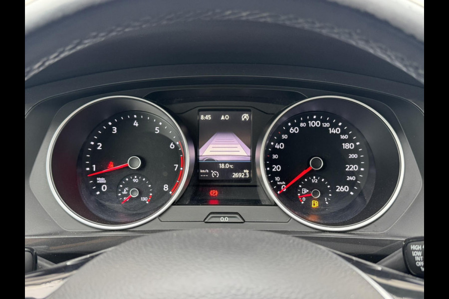Volkswagen Tiguan 1.4 TSI ACT R-line Led Adaptieve cruise Navigatie Pdc voor+achter Lane assist