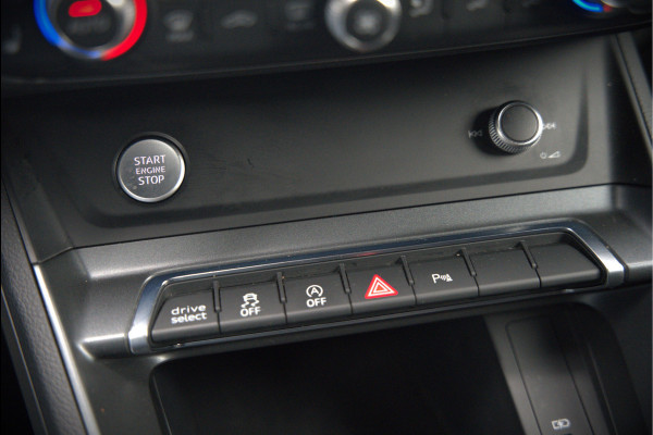 Audi Q3 Sportback 35 TFSI Pro Line S | S-Line | Stoelverwarming | Keyless | 360 Camera | Leer | Elektrische Stoelen | Adaptive Cruise Control | Dodehoekdetectie | Navigatie | Parkeersensoren | Vitrual Cockpit