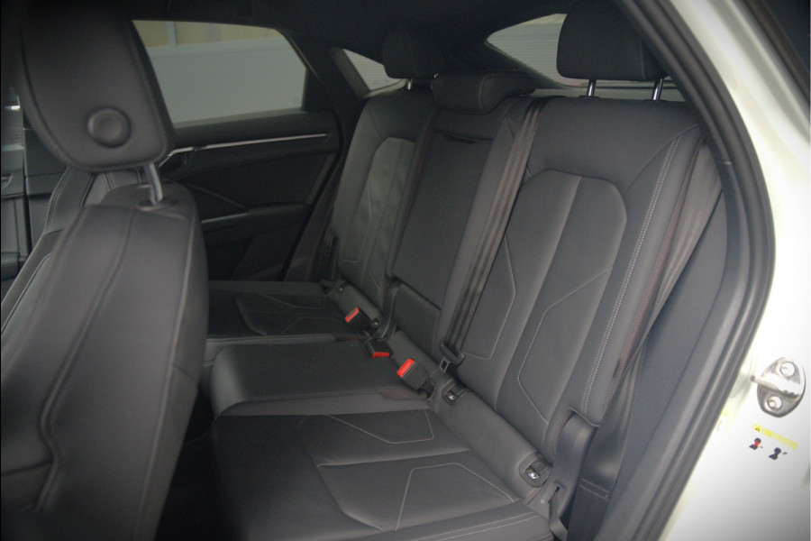 Audi Q3 Sportback 35 TFSI Pro Line S | S-Line | Stoelverwarming | Keyless | 360 Camera | Leer | Elektrische Stoelen | Adaptive Cruise Control | Dodehoekdetectie | Navigatie | Parkeersensoren | Vitrual Cockpit