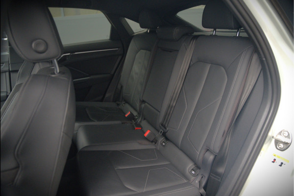 Audi Q3 Sportback 35 TFSI Pro Line S | S-Line | Stoelverwarming | Keyless | 360 Camera | Leer | Elektrische Stoelen | Adaptive Cruise Control | Dodehoekdetectie | Navigatie | Parkeersensoren | Vitrual Cockpit