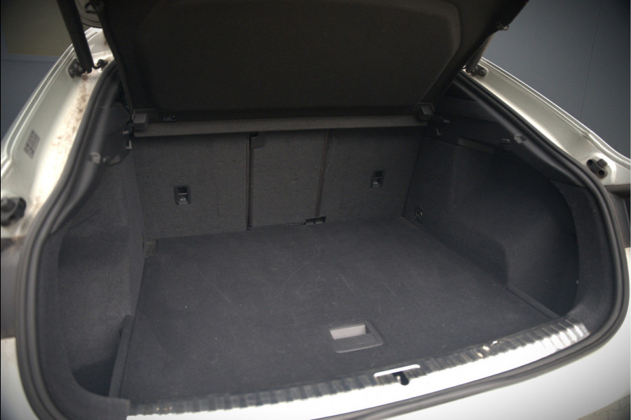 Audi Q3 Sportback 35 TFSI Pro Line S | S-Line | Stoelverwarming | Keyless | 360 Camera | Leer | Elektrische Stoelen | Adaptive Cruise Control | Dodehoekdetectie | Navigatie | Parkeersensoren | Vitrual Cockpit