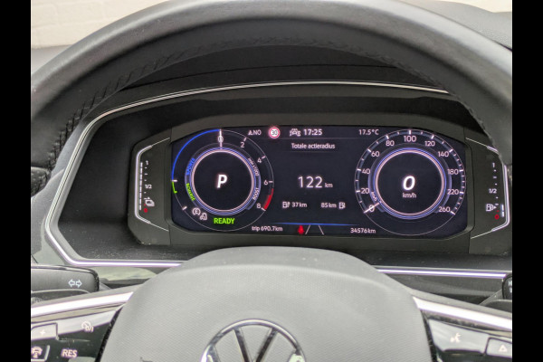 Volkswagen Tiguan 1.4 TSI eHybrid R-Line|Panodak|Leder|Memory|360-Camera|Adapt.Cruise|Matrix-LED|34.600km