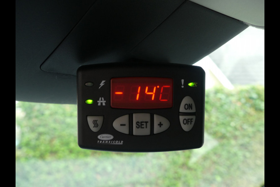 Mercedes-Benz Vito 114 CDI Lang Geïsoleerd/Vries/Dag en nachtkoeling Mercedes-Benz Vito 114 CDI Lang Geïsoleerd/Vries/Dag en nachtkoeling