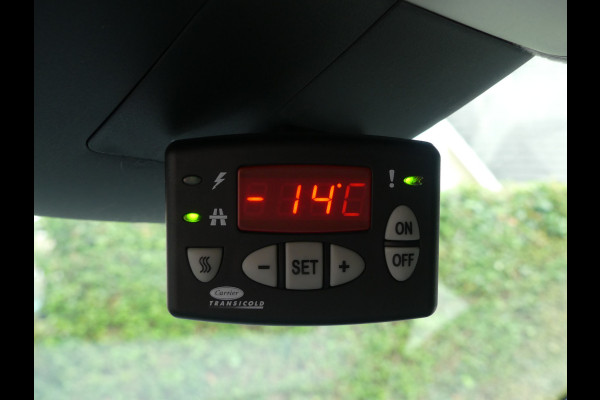 Mercedes-Benz Vito 114 CDI Lang Geïsoleerd/Vries/Dag en nachtkoeling Mercedes-Benz Vito 114 CDI Lang Geïsoleerd/Vries/Dag en nachtkoeling