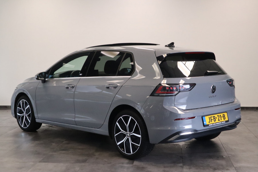 Volkswagen Golf 1.5 eTSI 50 Edition IQ-Light Head-up Panoramadak