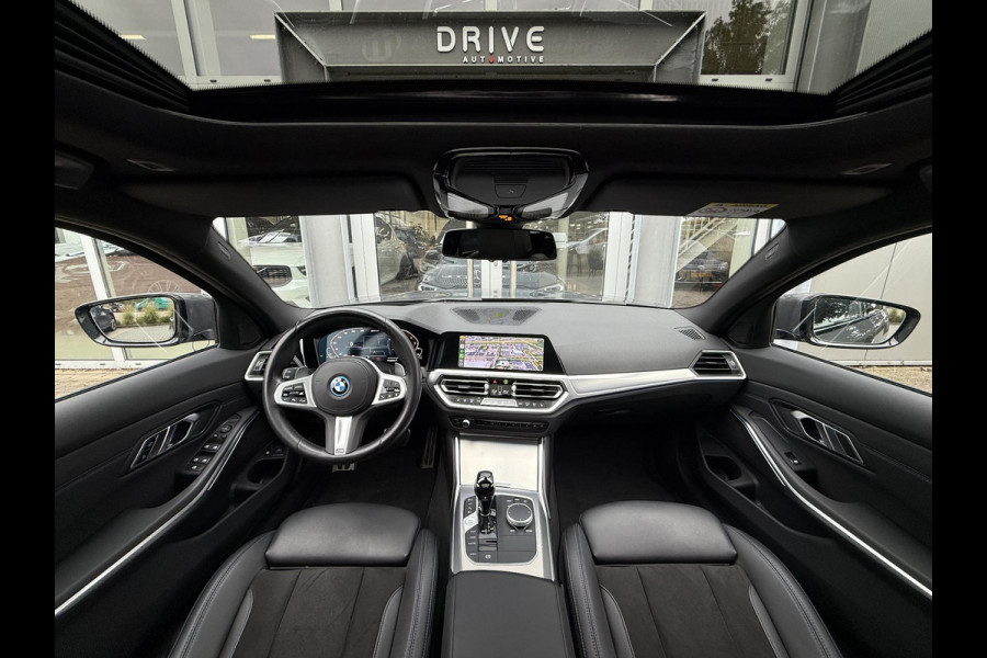 BMW 3 Serie Touring 330e High Ex. M-sport plus|SOH98%|Pano|Laser|CoPilot|HiFi|Trekhaak|Dravit grey