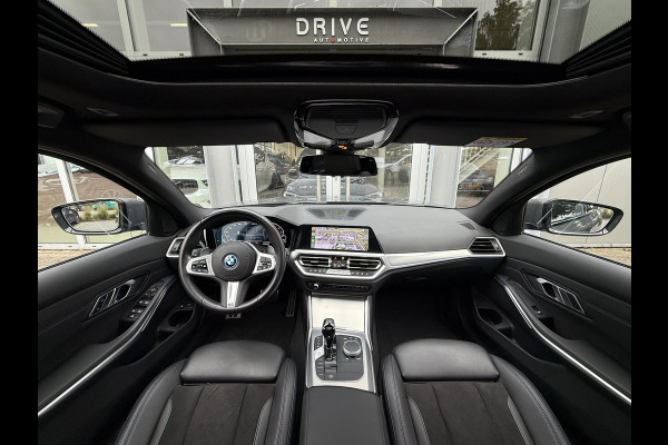 BMW 3 Serie Touring 330e High Ex. M-sport plus|SOH98%|Pano|Laser|CoPilot|HiFi|Trekhaak|Dravit grey