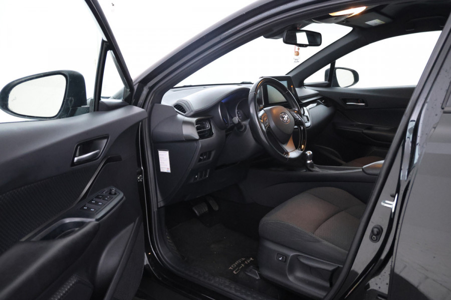 Toyota C-HR 1.8 Hybrid Active Afn. haak, Navigatie, Climate,