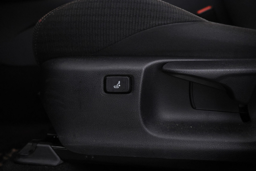 Toyota C-HR 1.8 Hybrid Active Afn. haak, Navigatie, Climate,