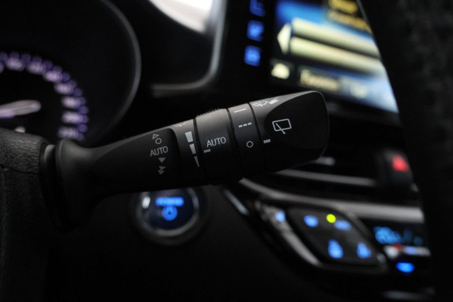 Toyota C-HR 1.8 Hybrid Active Afn. haak, Navigatie, Climate,