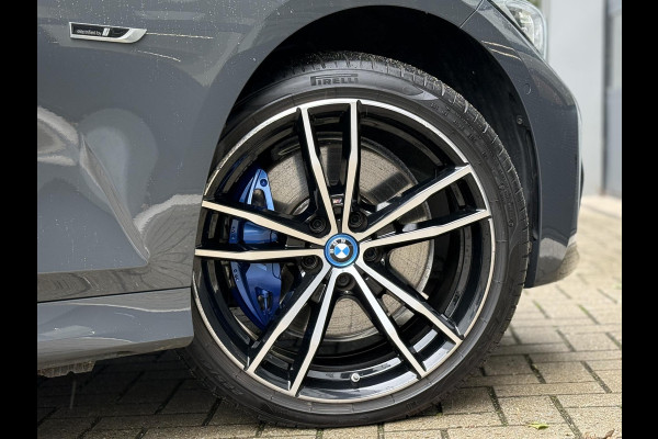 BMW 3 Serie Touring 330e High Ex. M-sport plus|SOH98%|Pano|Laser|CoPilot|HiFi|Trekhaak|Dravit grey