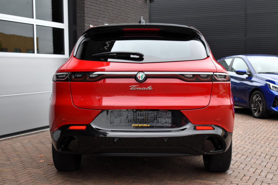 Alfa Romeo Tonale 1.5T Hybrid 160PK Aut. Veloce | Leder | 360 Camera | Harman Kardon | Stoelverw./koeling | Navi | Incl. garantie. Alfa Romeo Tonale 1.5T Hybrid 160PK Aut. Veloce | Leder | 360 Camera | Harman Kardon | Stoelverw./koeling | Navi | Incl. garantie.
