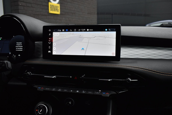 Alfa Romeo Tonale 1.5T Hybrid 160PK Aut. Veloce | Leder | 360 Camera | Harman Kardon | Stoelverw./koeling | Navi | Incl. garantie. Alfa Romeo Tonale 1.5T Hybrid 160PK Aut. Veloce | Leder | 360 Camera | Harman Kardon | Stoelverw./koeling | Navi | Incl. garantie.