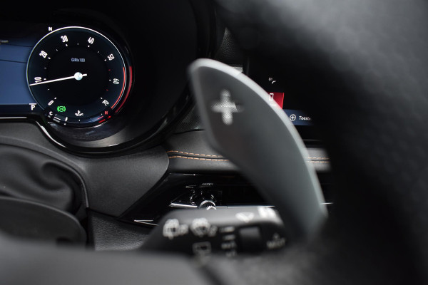 Alfa Romeo Tonale 1.5T Hybrid 160PK Aut. Veloce | Leder | 360 Camera | Harman Kardon | Stoelverw./koeling | Navi | Incl. garantie. Alfa Romeo Tonale 1.5T Hybrid 160PK Aut. Veloce | Leder | 360 Camera | Harman Kardon | Stoelverw./koeling | Navi | Incl. garantie.