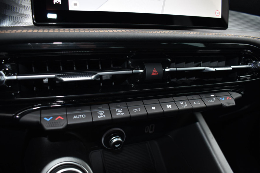 Alfa Romeo Tonale 1.5T Hybrid 160PK Aut. Veloce | Leder | 360 Camera | Harman Kardon | Stoelverw./koeling | Navi | Incl. garantie. Alfa Romeo Tonale 1.5T Hybrid 160PK Aut. Veloce | Leder | 360 Camera | Harman Kardon | Stoelverw./koeling | Navi | Incl. garantie.