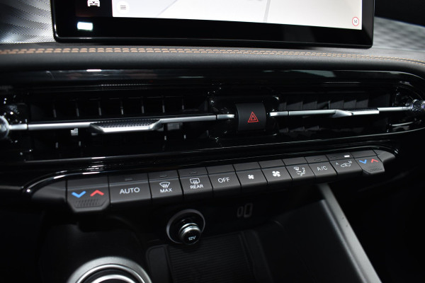 Alfa Romeo Tonale 1.5T Hybrid 160PK Aut. Veloce | Leder | 360 Camera | Harman Kardon | Stoelverw./koeling | Navi | Incl. garantie. Alfa Romeo Tonale 1.5T Hybrid 160PK Aut. Veloce | Leder | 360 Camera | Harman Kardon | Stoelverw./koeling | Navi | Incl. garantie.