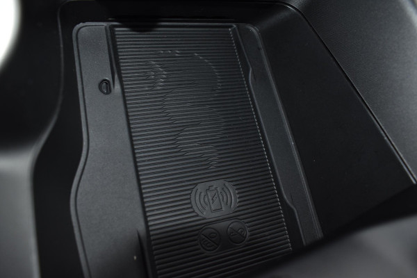 Alfa Romeo Tonale 1.5T Hybrid 160PK Aut. Veloce | Leder | 360 Camera | Harman Kardon | Stoelverw./koeling | Navi | Incl. garantie. Alfa Romeo Tonale 1.5T Hybrid 160PK Aut. Veloce | Leder | 360 Camera | Harman Kardon | Stoelverw./koeling | Navi | Incl. garantie.