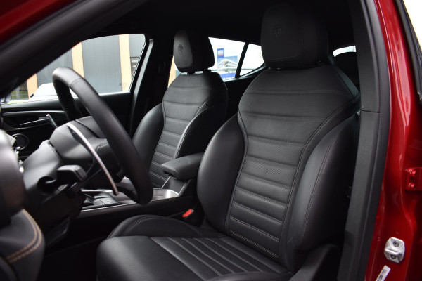 Alfa Romeo Tonale 1.5T Hybrid 160PK Aut. Veloce | Leder | 360 Camera | Harman Kardon | Stoelverw./koeling | Navi | Incl. garantie. Alfa Romeo Tonale 1.5T Hybrid 160PK Aut. Veloce | Leder | 360 Camera | Harman Kardon | Stoelverw./koeling | Navi | Incl. garantie.