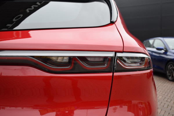 Alfa Romeo Tonale 1.5T Hybrid 160PK Aut. Veloce | Leder | 360 Camera | Harman Kardon | Stoelverw./koeling | Navi | Incl. garantie. Alfa Romeo Tonale 1.5T Hybrid 160PK Aut. Veloce | Leder | 360 Camera | Harman Kardon | Stoelverw./koeling | Navi | Incl. garantie.