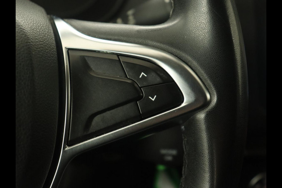 Dacia Duster 1.2 TCe Comfort | Trekhaak | Navigatie | Camera | Cruise control | Airco | Getint glas | DAB