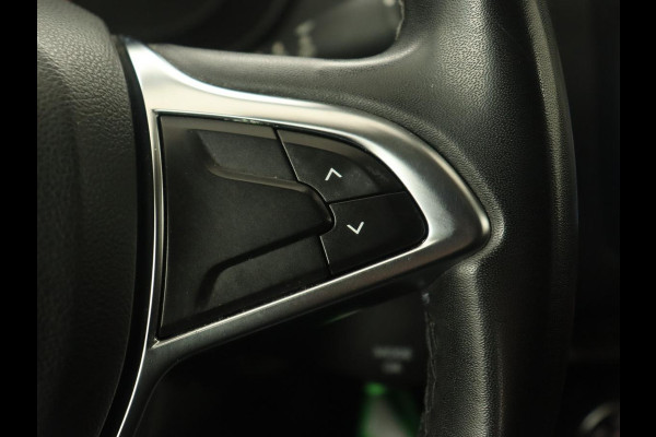 Dacia Duster 1.2 TCe Comfort | Trekhaak | Navigatie | Camera | Cruise control | Airco | Getint glas | DAB