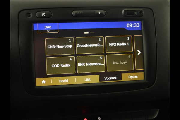 Dacia Duster 1.2 TCe Comfort | Trekhaak | Navigatie | Camera | Cruise control | Airco | Getint glas | DAB
