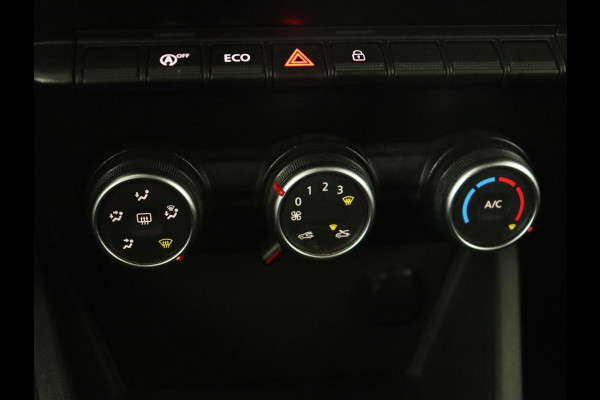 Dacia Duster 1.2 TCe Comfort | Trekhaak | Navigatie | Camera | Cruise control | Airco | Getint glas | DAB