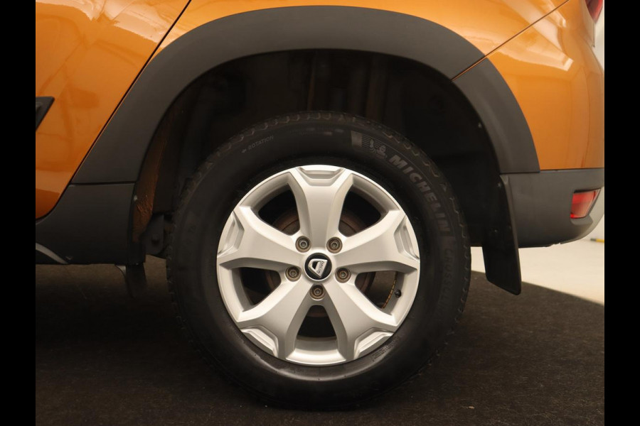 Dacia Duster 1.2 TCe Comfort | Trekhaak | Navigatie | Camera | Cruise control | Airco | Getint glas | DAB