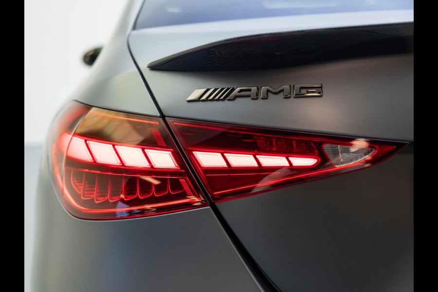 Mercedes-Benz C-Klasse C43 AMG 4MATIC |Pano|Kuipstoelen|360 Camera|Burmester|Memory| Mercedes-Benz C-Klasse C43 AMG 4MATIC |Pano|Kuipstoelen|360 Camera|Burmester|Memory|