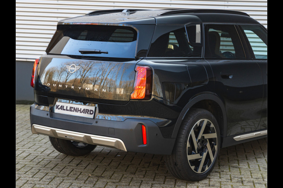 MINI Countryman 1.5 C Favoured - XL Pakket - Pano - Trekhaak - Memoryzetel