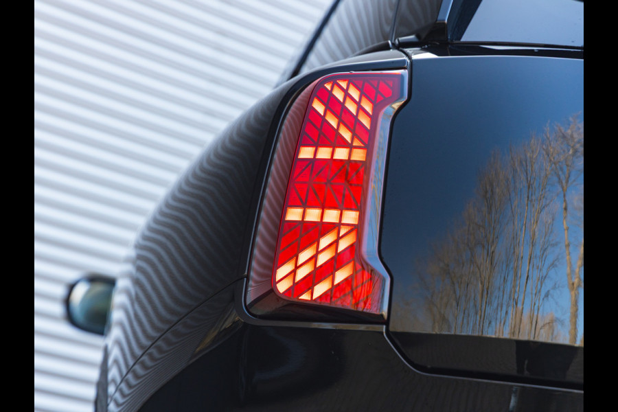 MINI Countryman 1.5 C Favoured - XL Pakket - Pano - Trekhaak - Memoryzetel