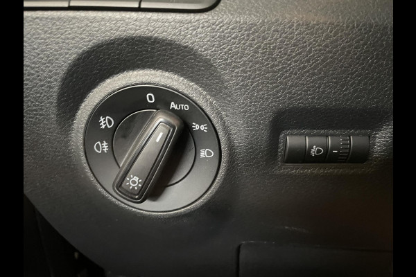 Škoda Fabia Combi 1.0 TSI DSG Ambition | Navigatie | App Connect | Camera | Cruise Control | Extra getint glas | Dab Škoda Fabia Combi 1.0 TSI DSG Ambition | Navigatie | App Connect | Camera | Cruise Control | Extra getint glas | Dab