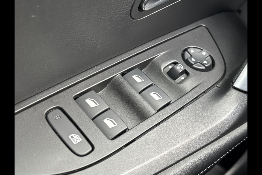 Peugeot 2008 1.2 PureTech Allure  | automaat | trekhaak
