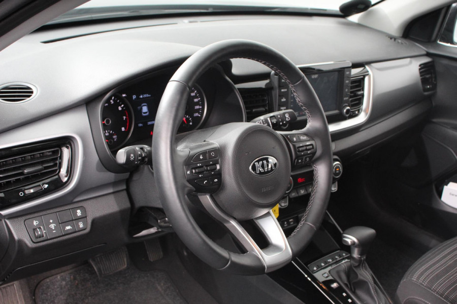 Kia Stonic 1.0 T-GDi 120 PK Automaat Vision | Navigatie | Climate control | Camera | Lane Assist | Cruise Control | Privacy Glass | Lichtmetalen velgen | Stoel-Stuurverwarming