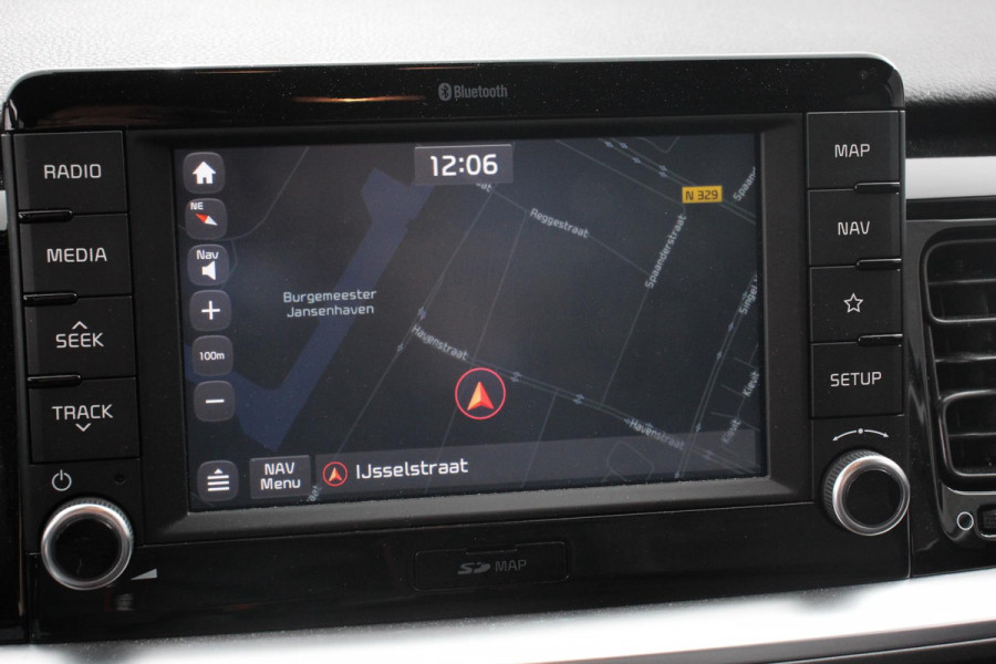 Kia Stonic 1.0 T-GDi 120 PK Automaat Vision | Navigatie | Climate control | Camera | Lane Assist | Cruise Control | Privacy Glass | Lichtmetalen velgen | Stoel-Stuurverwarming