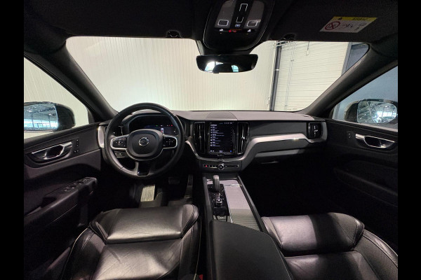 Volvo XC60 T6 AWD Aut. R-Design Trekhaak Parkeercamera Leder 340pk