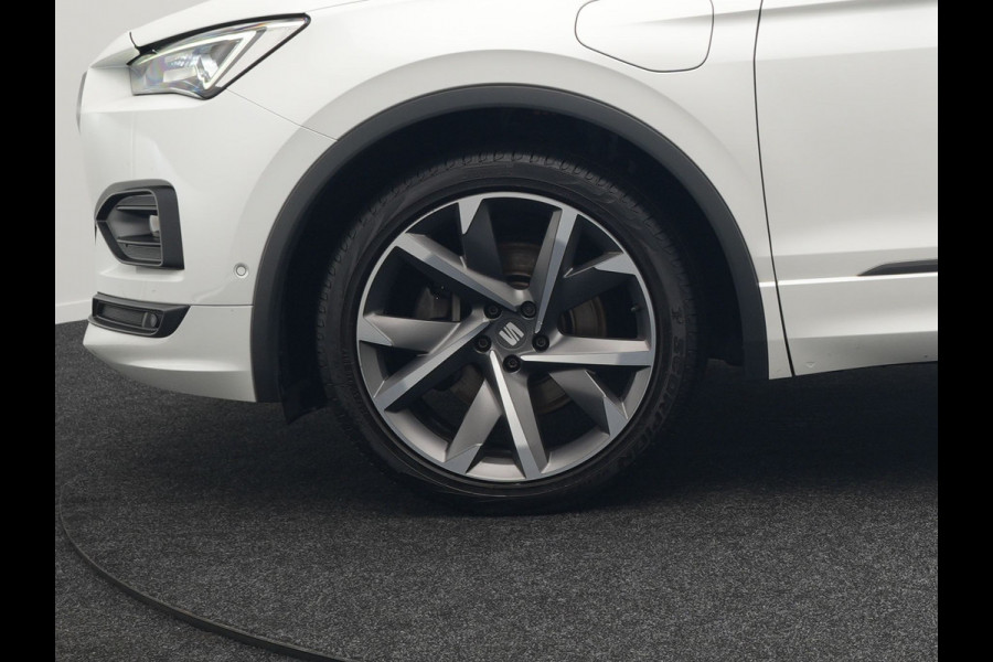 Seat Tarraco 1.4 TSI e-Hybrid FR Plug in Hybrid 245pk Dealer O.H PHEV | Panodak | 360 Camera | Adaptive Cruise | Alcantara Sportstoelen Memory & Verwarmd | Apple Carplay | Blis | Navigatie | Keyless | Stuur Verwarmd | Virtual | DAB |