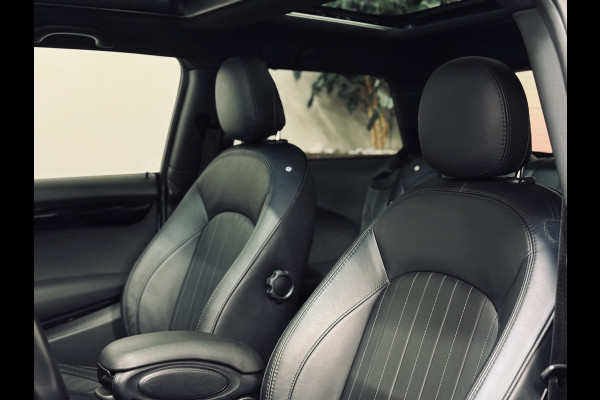 MINI Mini 2.0 Cooper S JCW | Panorama | 1e Eig! | NAP MINI Mini 2.0 Cooper S JCW | Panorama | 1e Eig! | NAP