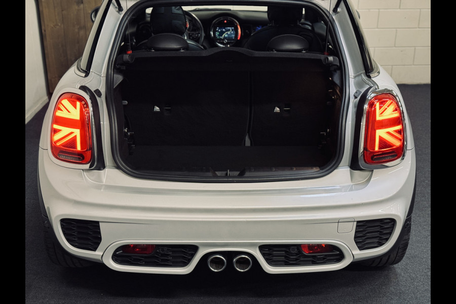 MINI Mini 2.0 Cooper S JCW | Panorama | 1e Eig! | NAP MINI Mini 2.0 Cooper S JCW | Panorama | 1e Eig! | NAP