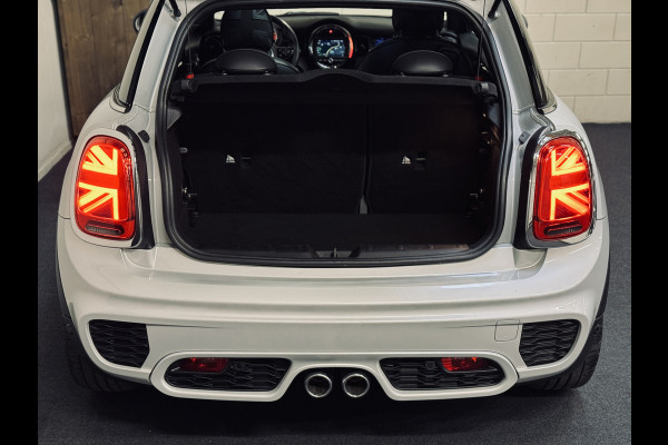 MINI Mini 2.0 Cooper S JCW | Panorama | 1e Eig! | NAP MINI Mini 2.0 Cooper S JCW | Panorama | 1e Eig! | NAP